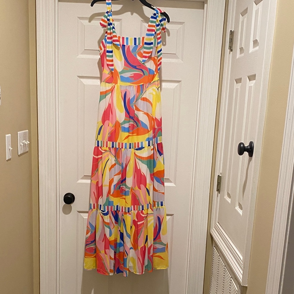 Flying Tomato small women’s dress